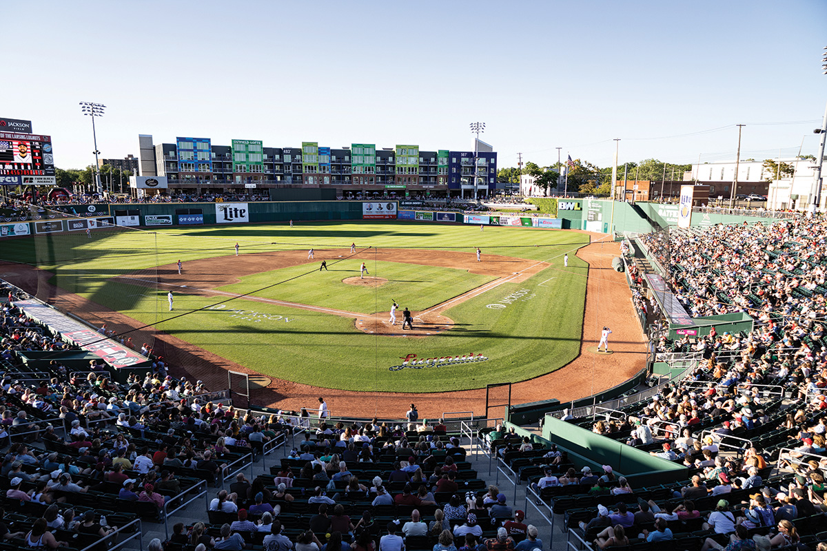 LANSING LUGNUTS